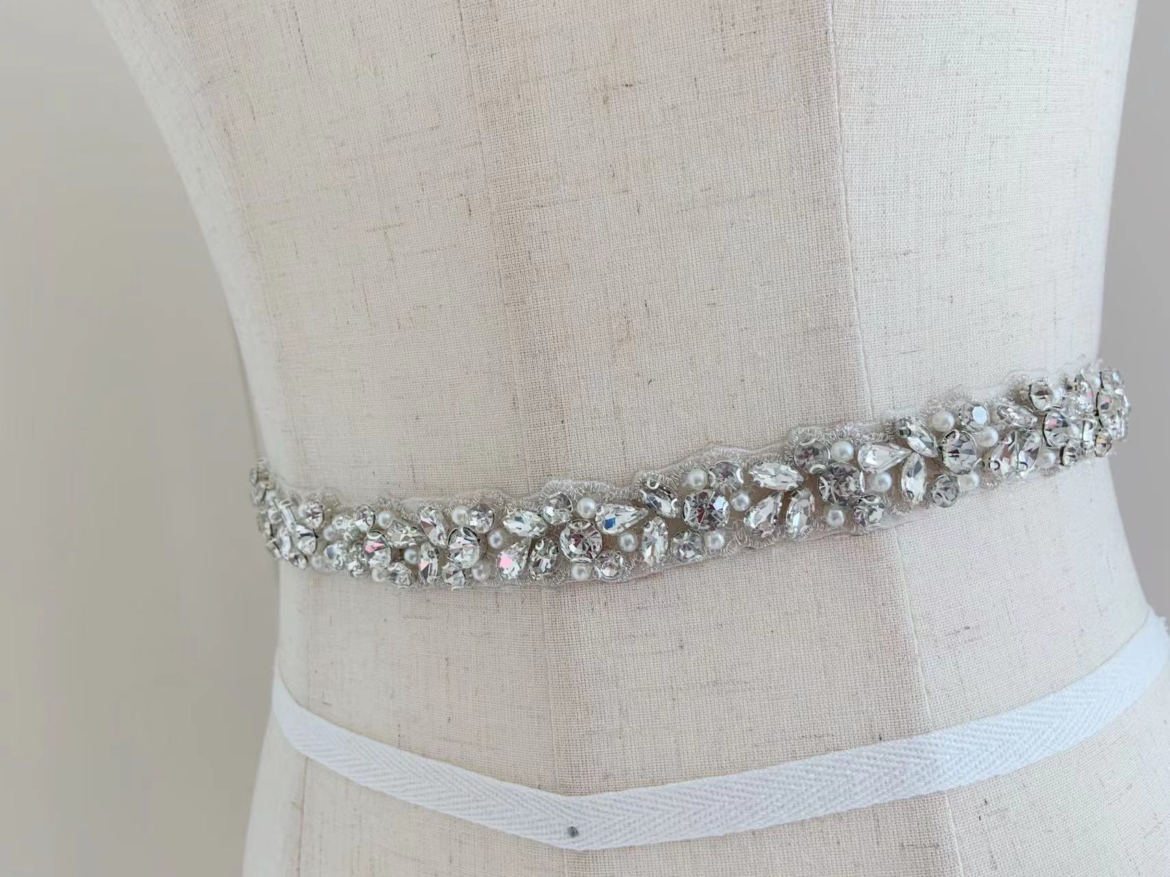 1 Yard/5 Yards Silver Crystal  - Bridal Sash Ribbon 评论和价格