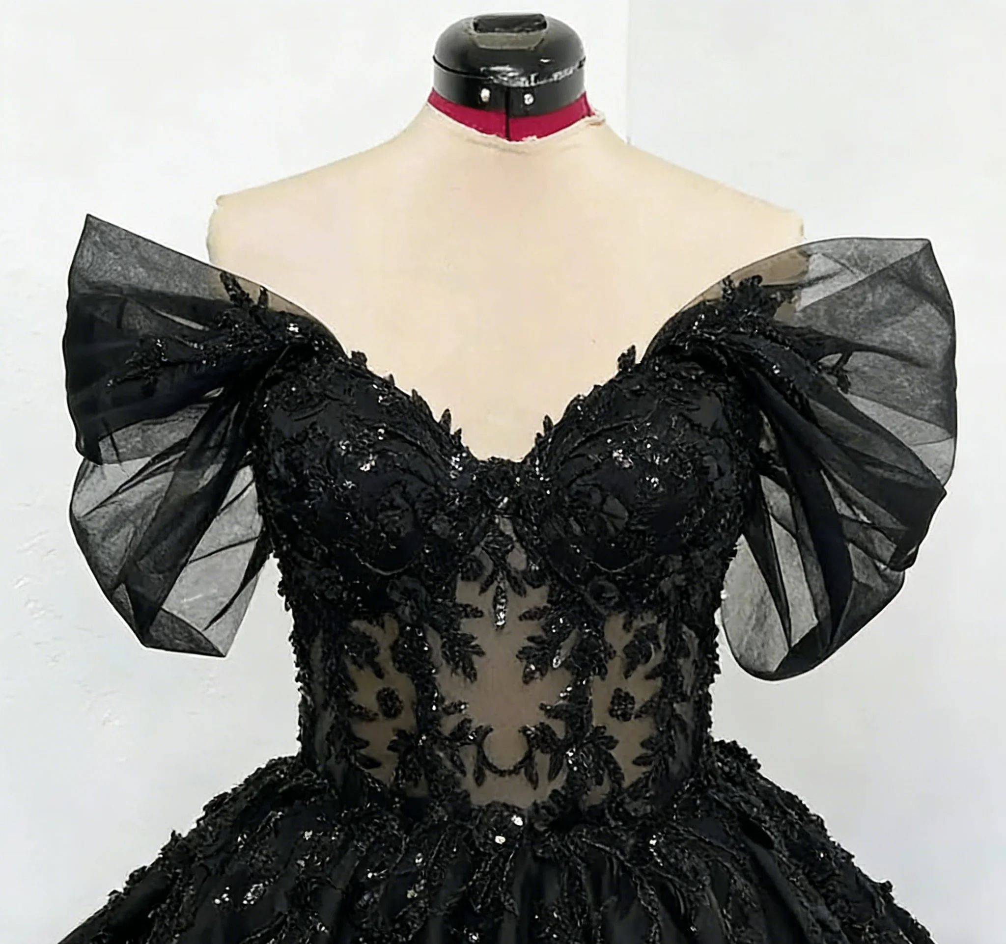 Customized Off Shoulder Black  - Bridal Sash Ribbon 评论和价格